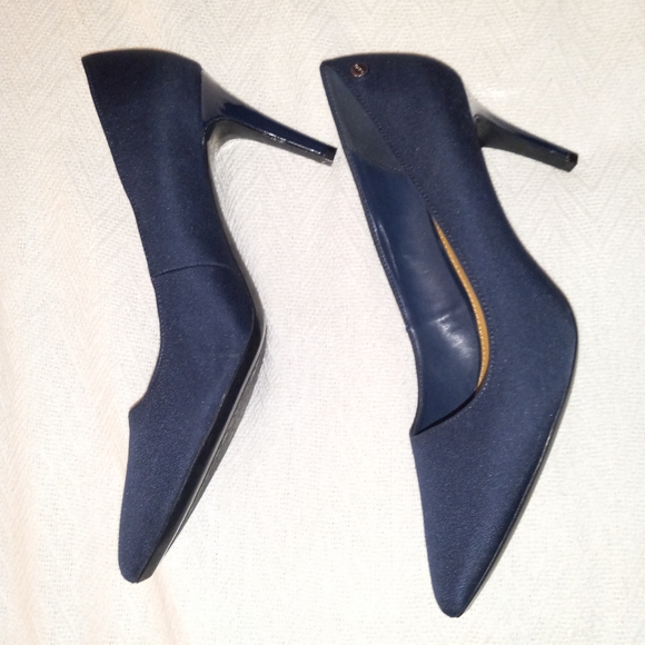 Sz.8.5 Women's Calvin Klein Nilly Heels - Picture 3 of 11